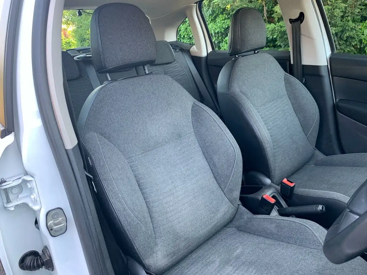 2016-citroen-c3-12-edition-big-11