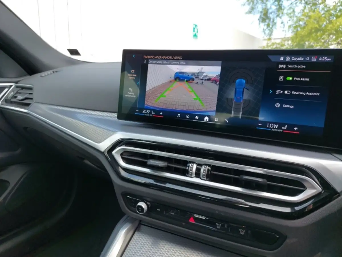2024-bmw-i4-e-edrive35-m-sport-big-18
