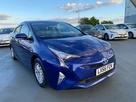 2016-toyota-prius-small-1