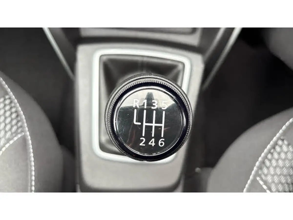 2023-dacia-duster-09-tce-journey-big-23