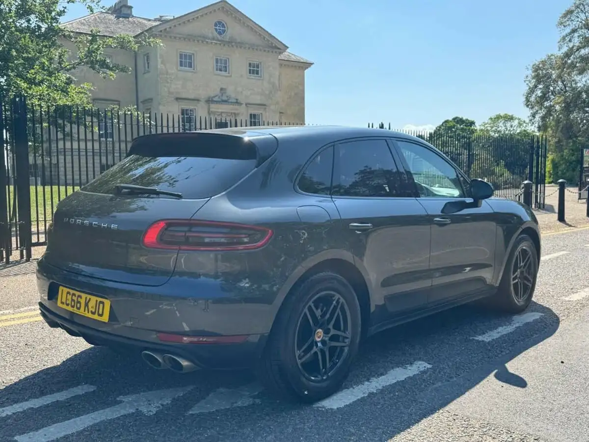 2016-porsche-macan-30td-s-big-6