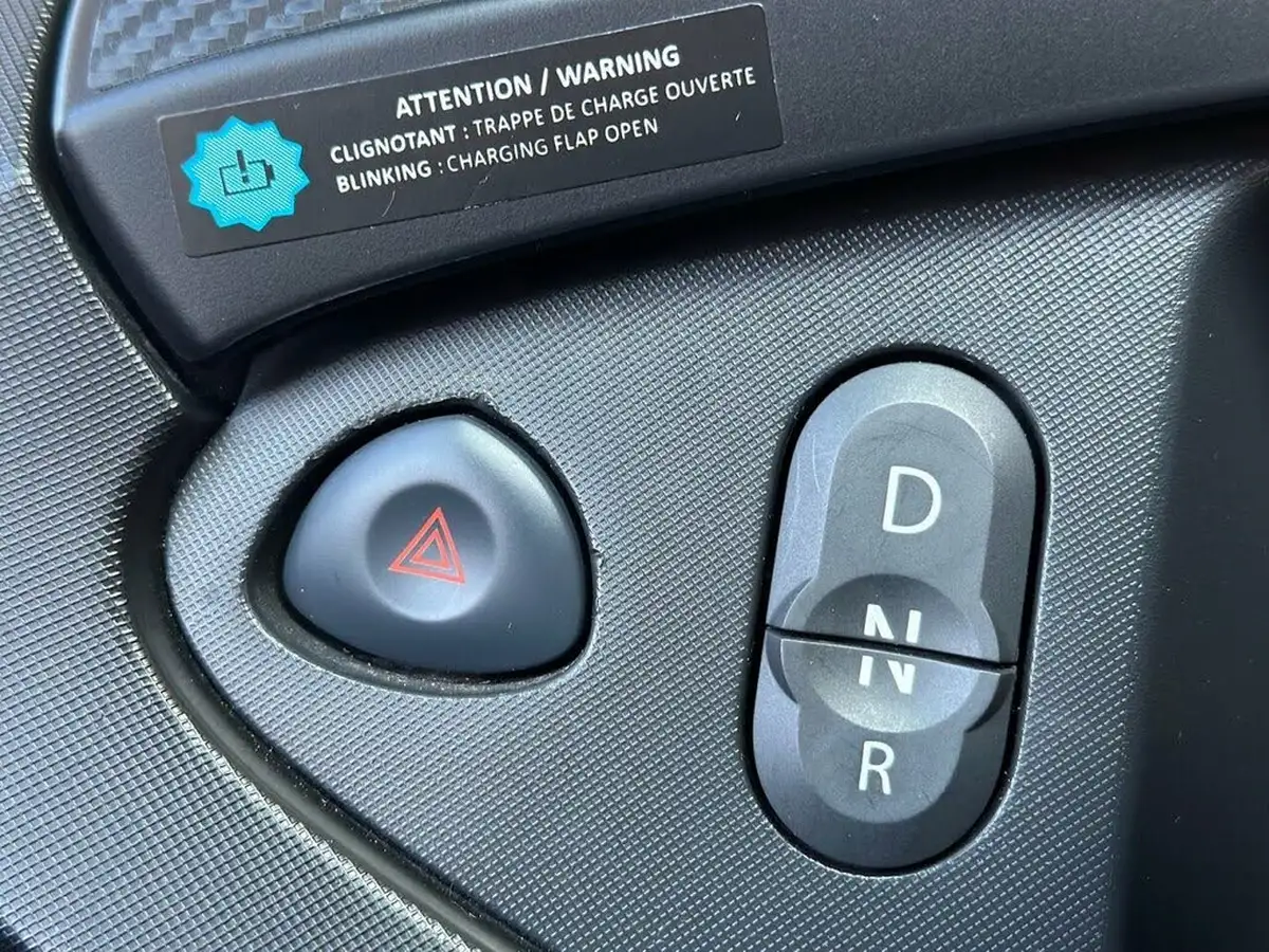 2019-fiat-500-12-lounge-ss-big-14