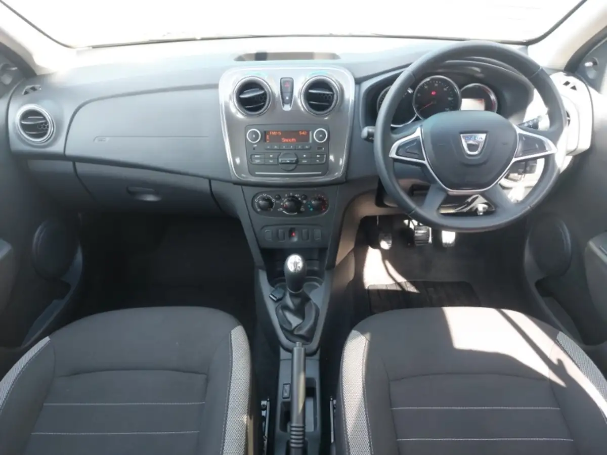 2019-dacia-sandero-stepway-09-tce-essential-big-2