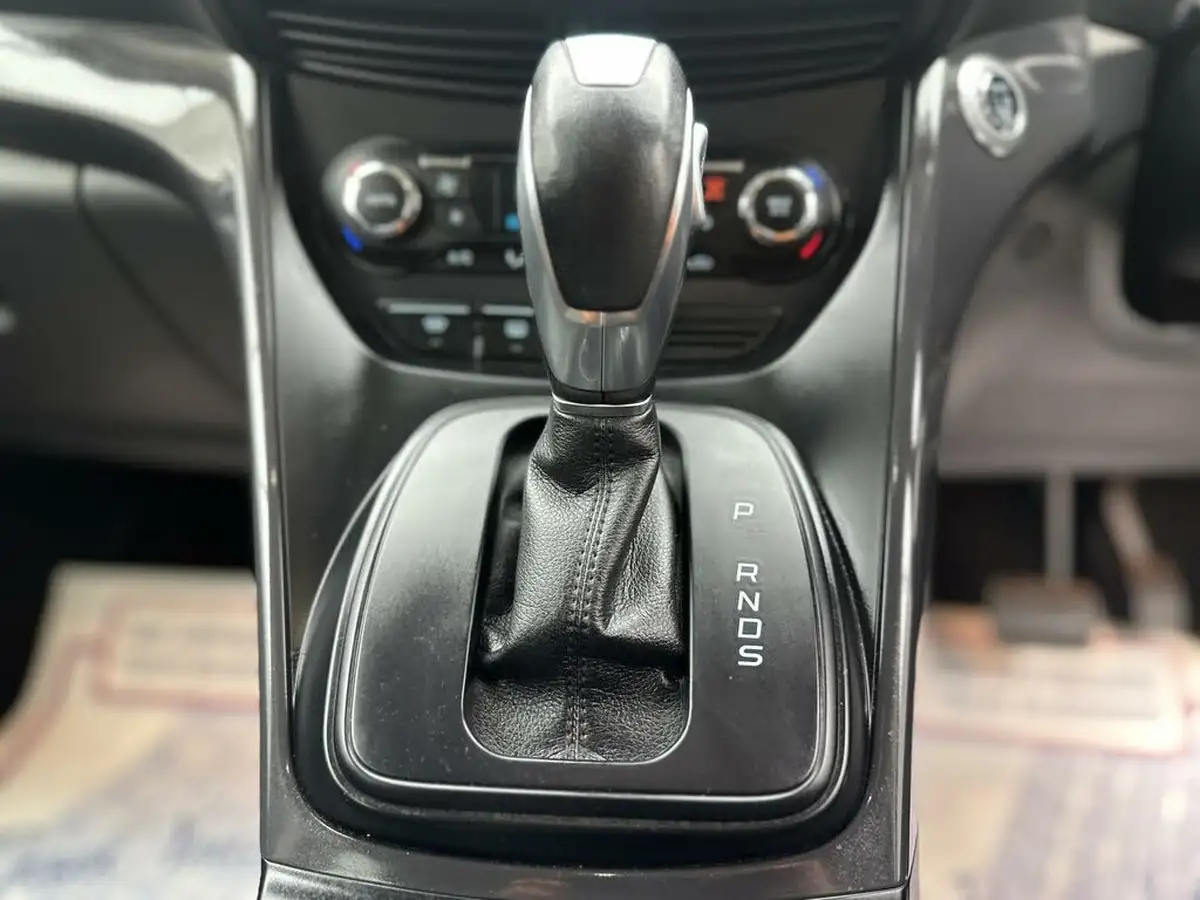 2014-ford-kuga-20tdci-titanium-163ps-awd-powershift-big-44