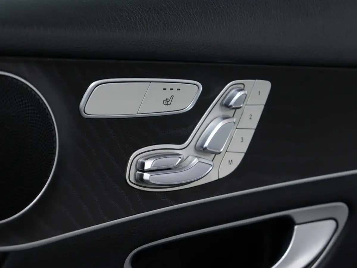 2017-mercedes-benz-glc-class-21d-glc220d-amg-line-premiumss-station-wagon-5d-big-37