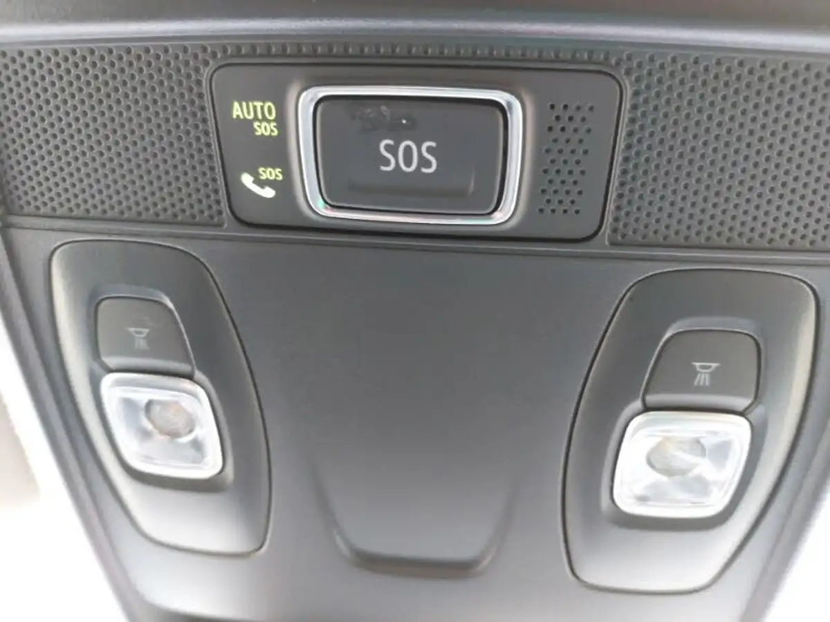 2021-renault-clio-10-sce-iconic-65ps-big-16