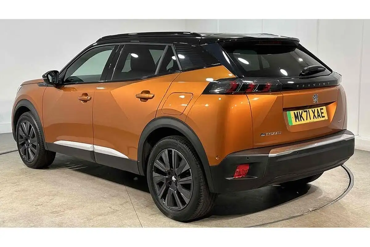 2021-peugeot-2008-suv-e-gt-premium-big-5