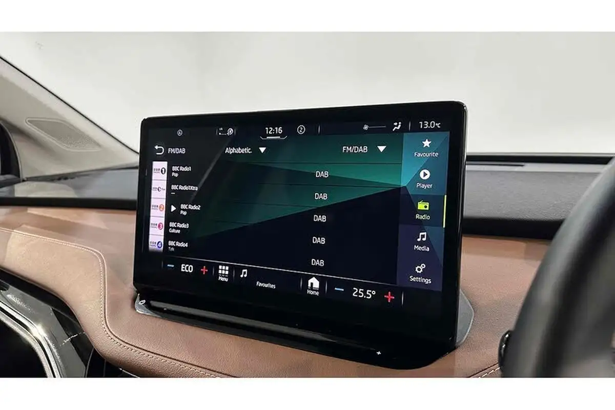 2023-skoda-enyaq-e-80-82-kwh-station-wagon-big-39
