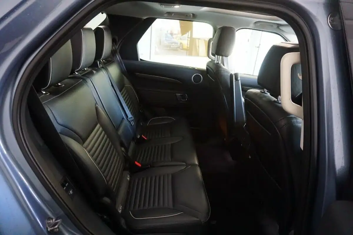 2018-land-rover-discovery-30-sd-v6-hse-30-sd-v6-306ps-station-wagon-5d-auto-big-44