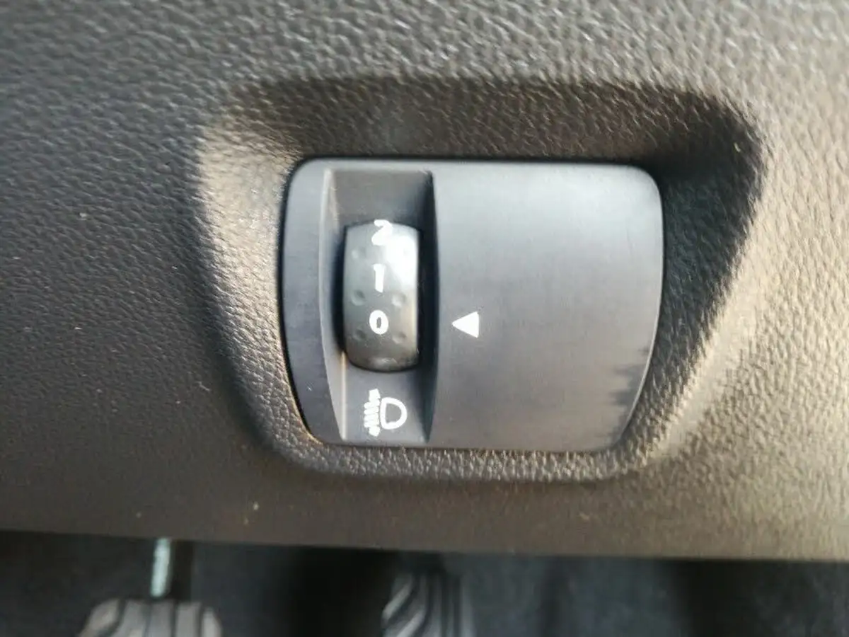 2024-dacia-sandero-stepway-10-tce-extreme-90bhp-big-10