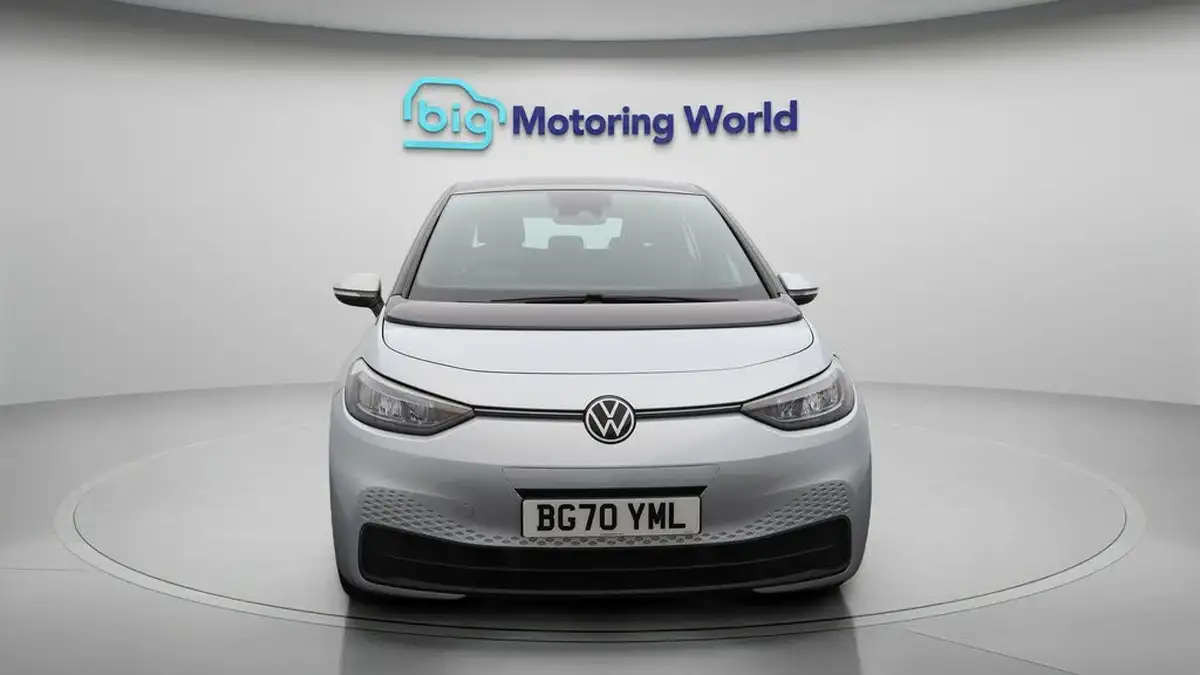 2020-volkswagen-id3-e-life-big-2