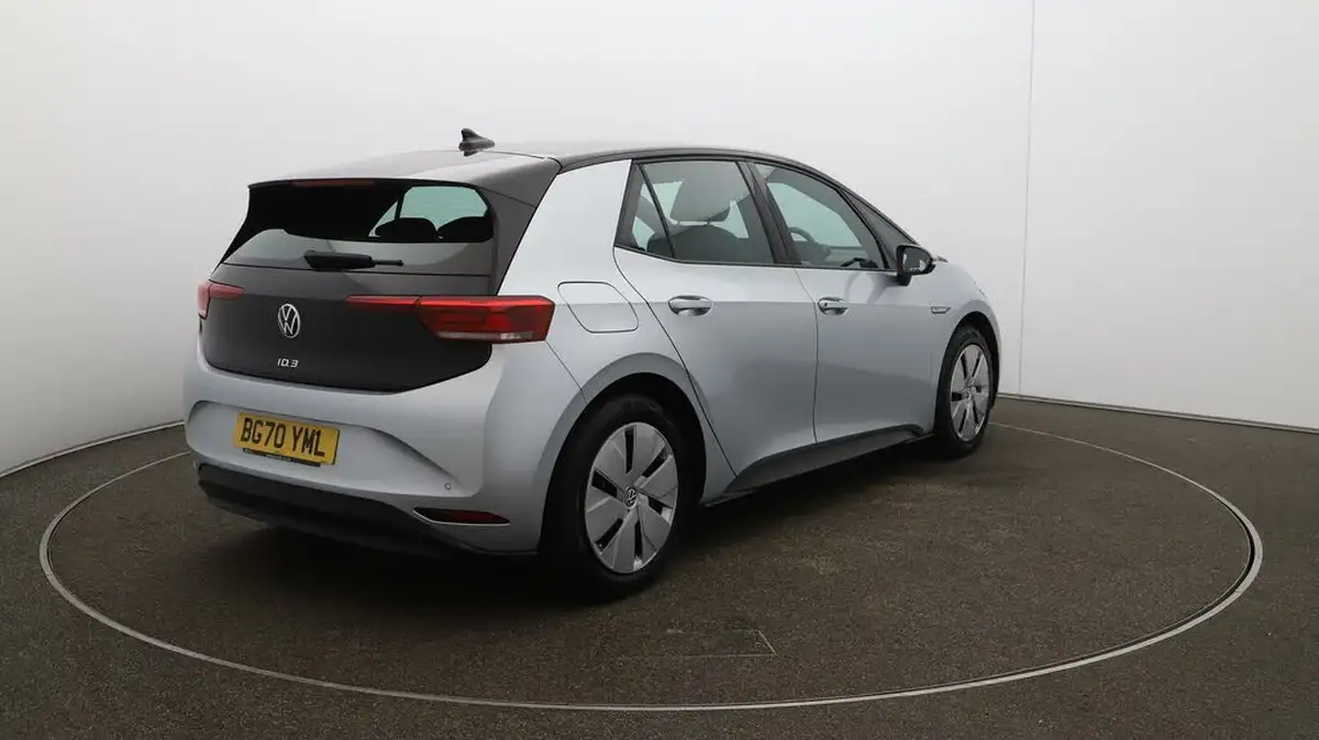 2020-volkswagen-id3-e-life-big-54