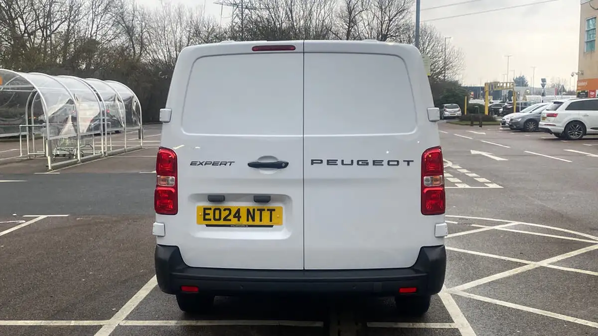2024-peugeot-expert-big-8