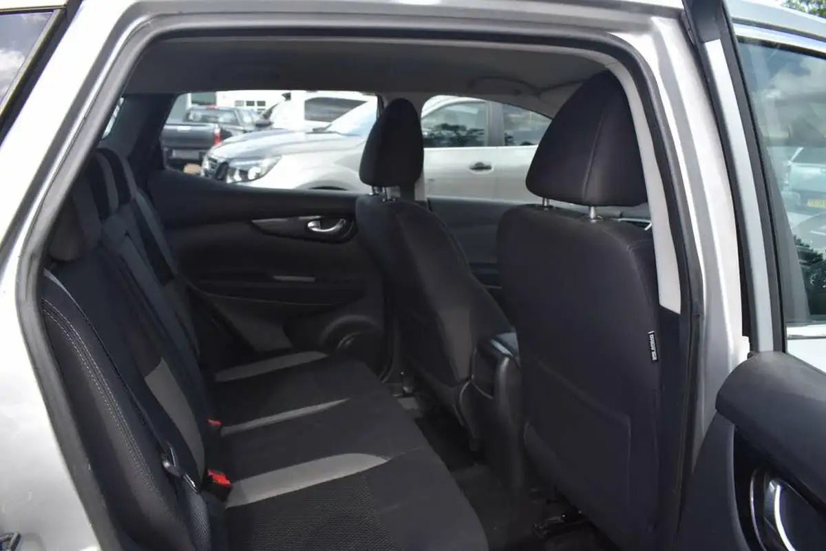 2021-nissan-qashqai-13-dig-t-acenta-premium-140ps-big-6