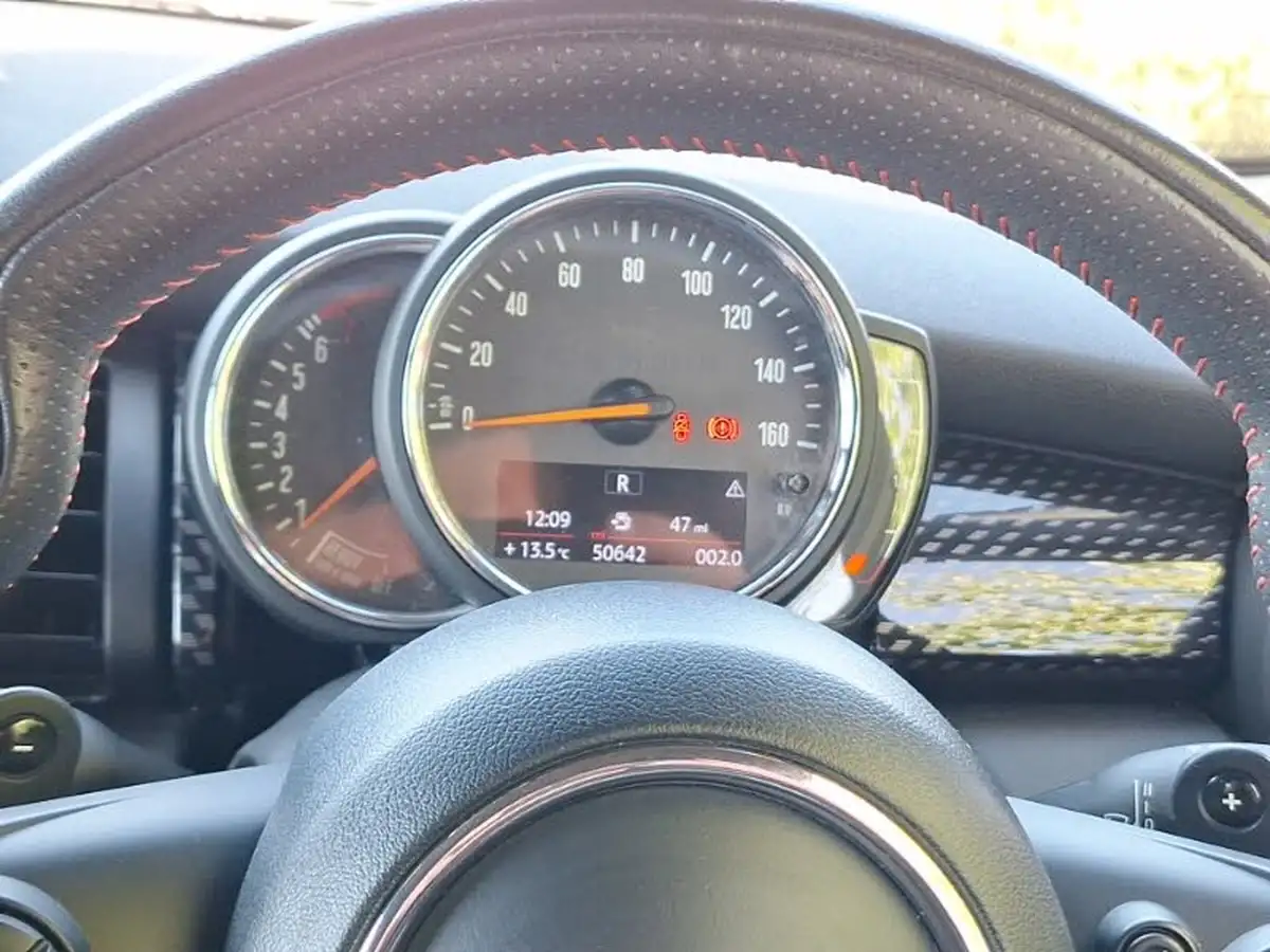 2019-mini-cooper-20-cooper-s-sport-189bhp-hatchback-3d-auto-big-10