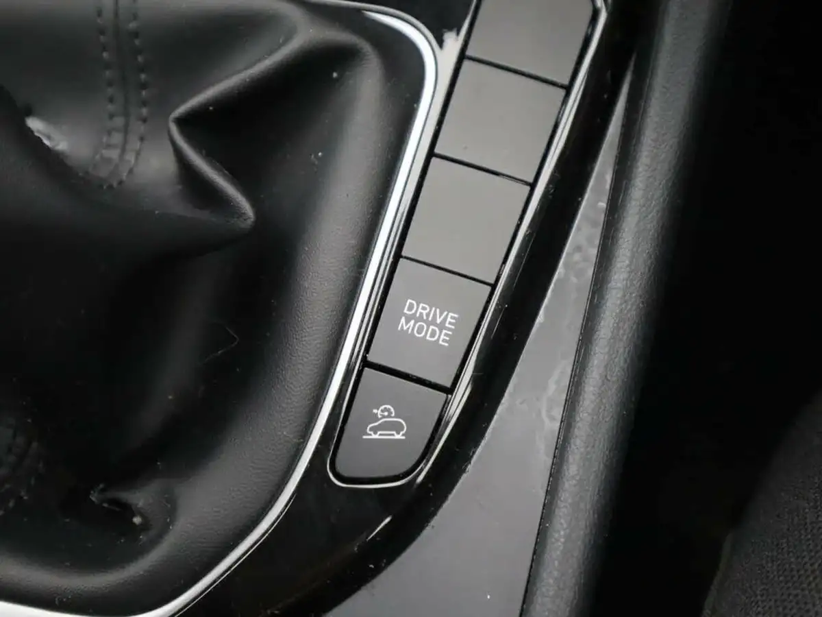 2023-hyundai-tucson-16-t-gdi-se-connect-150ps-big-29