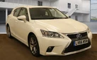2017-lexus-ct-200h-18-executive-edition-small-0