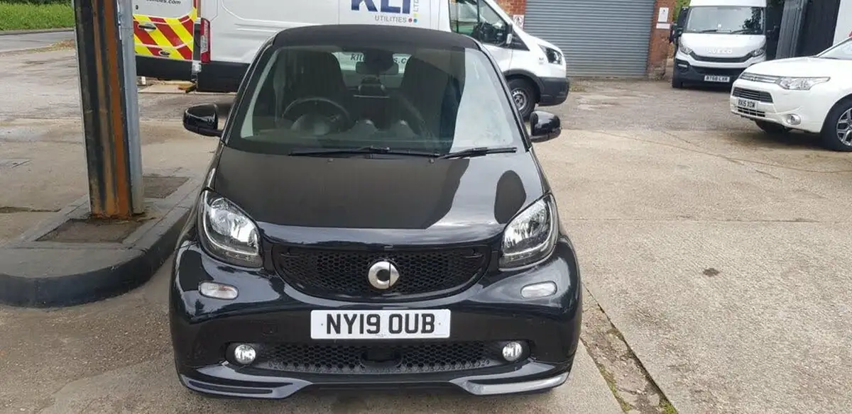2019-smart-fortwo-10-urban-shadow-edition-big-2