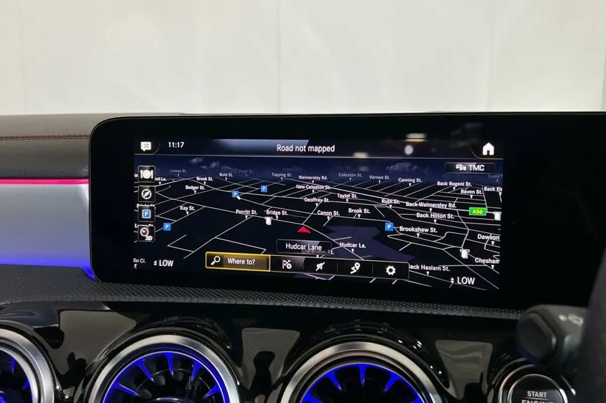 2023-mercedes-benz-cla-big-15
