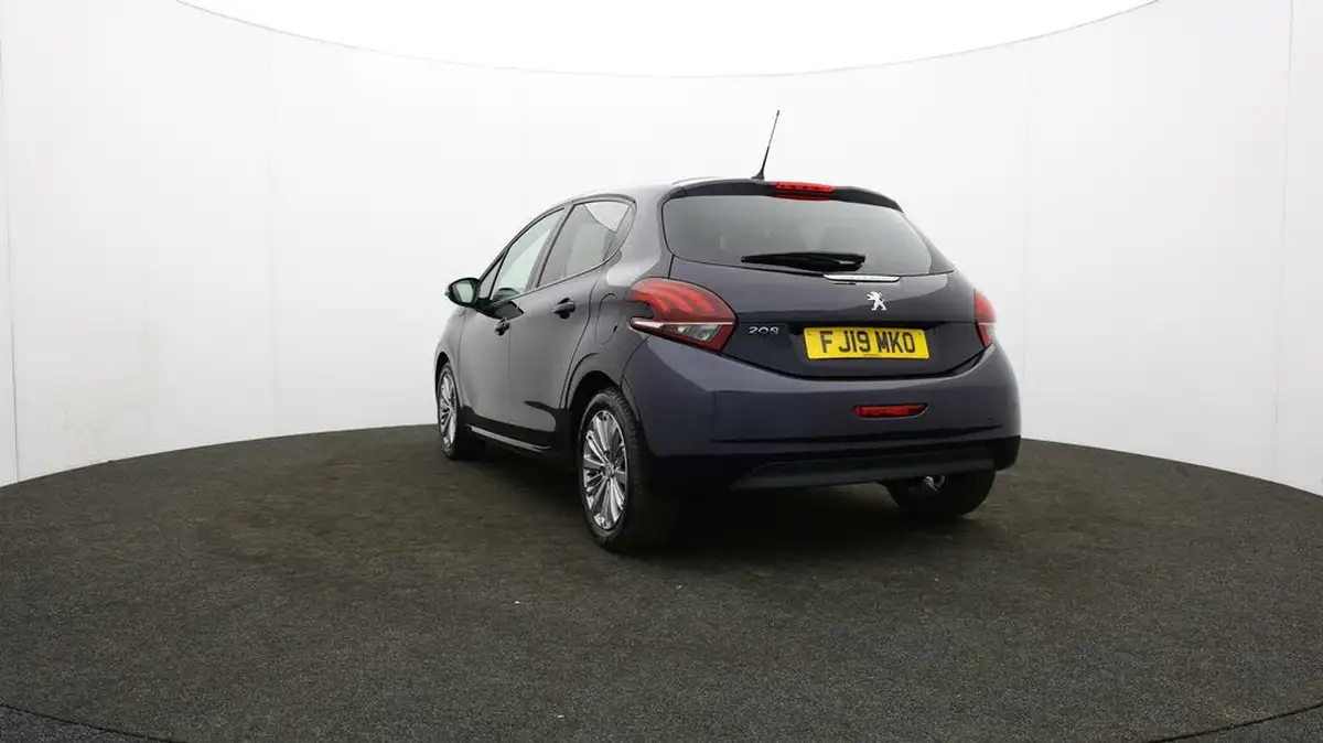 2019-peugeot-208-12-puretech-signature-big-79