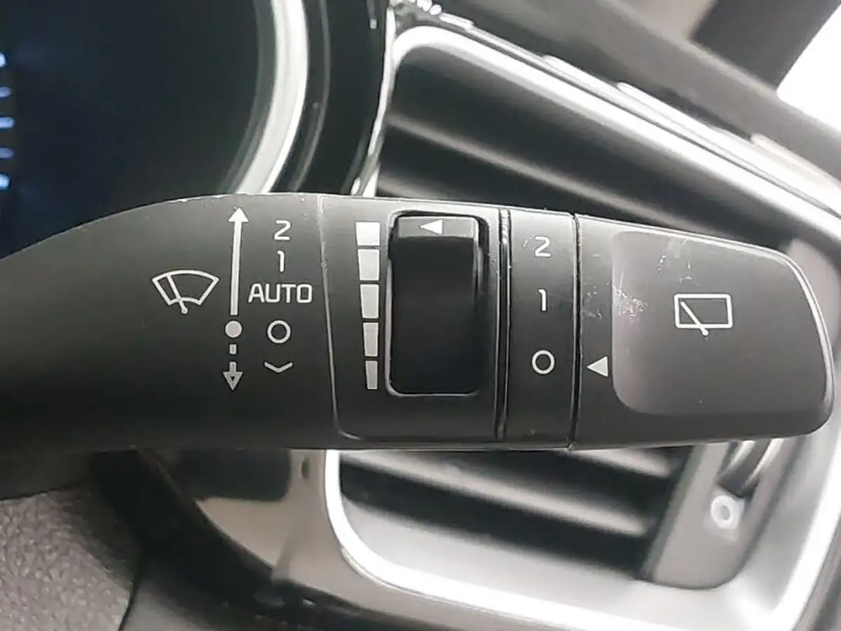 2023-kia-xceed-15-t-gdi-3-158bhp-big-15