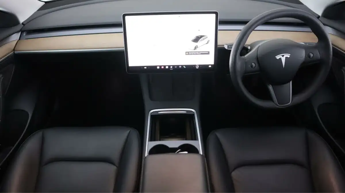 2021-tesla-model-3-e-long-range-4x4-big-12