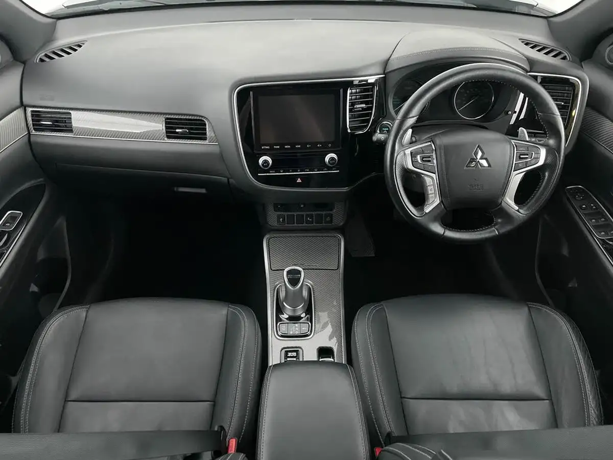 2021-mitsubishi-outlander-24-dynamic-phev-big-2