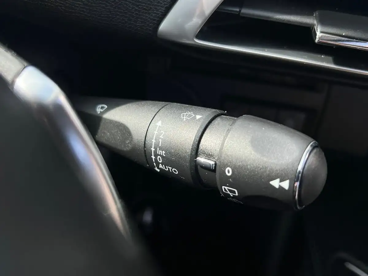2022-peugeot-3008-suv-12-puretech-allure-premium-eat8-big-43