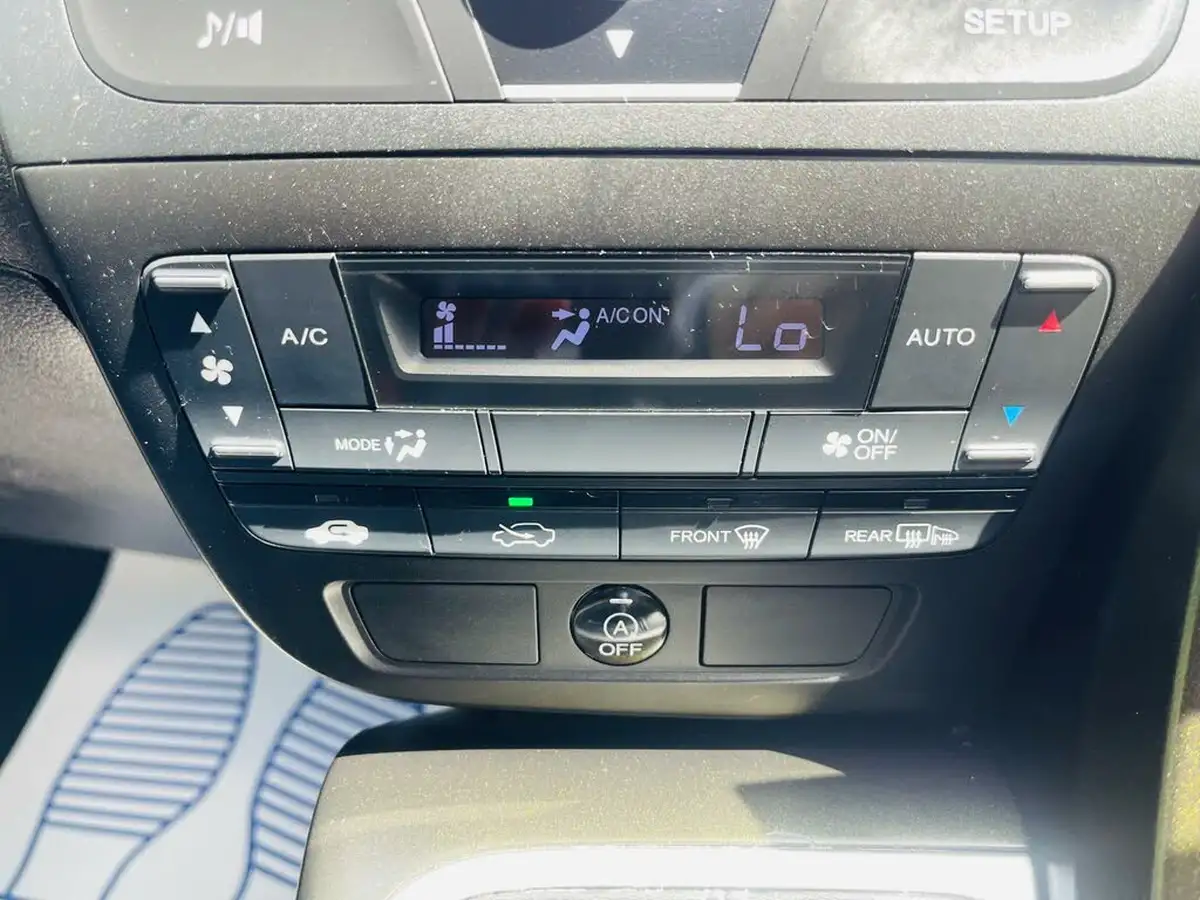 2013-honda-civic-16td-se-big-26