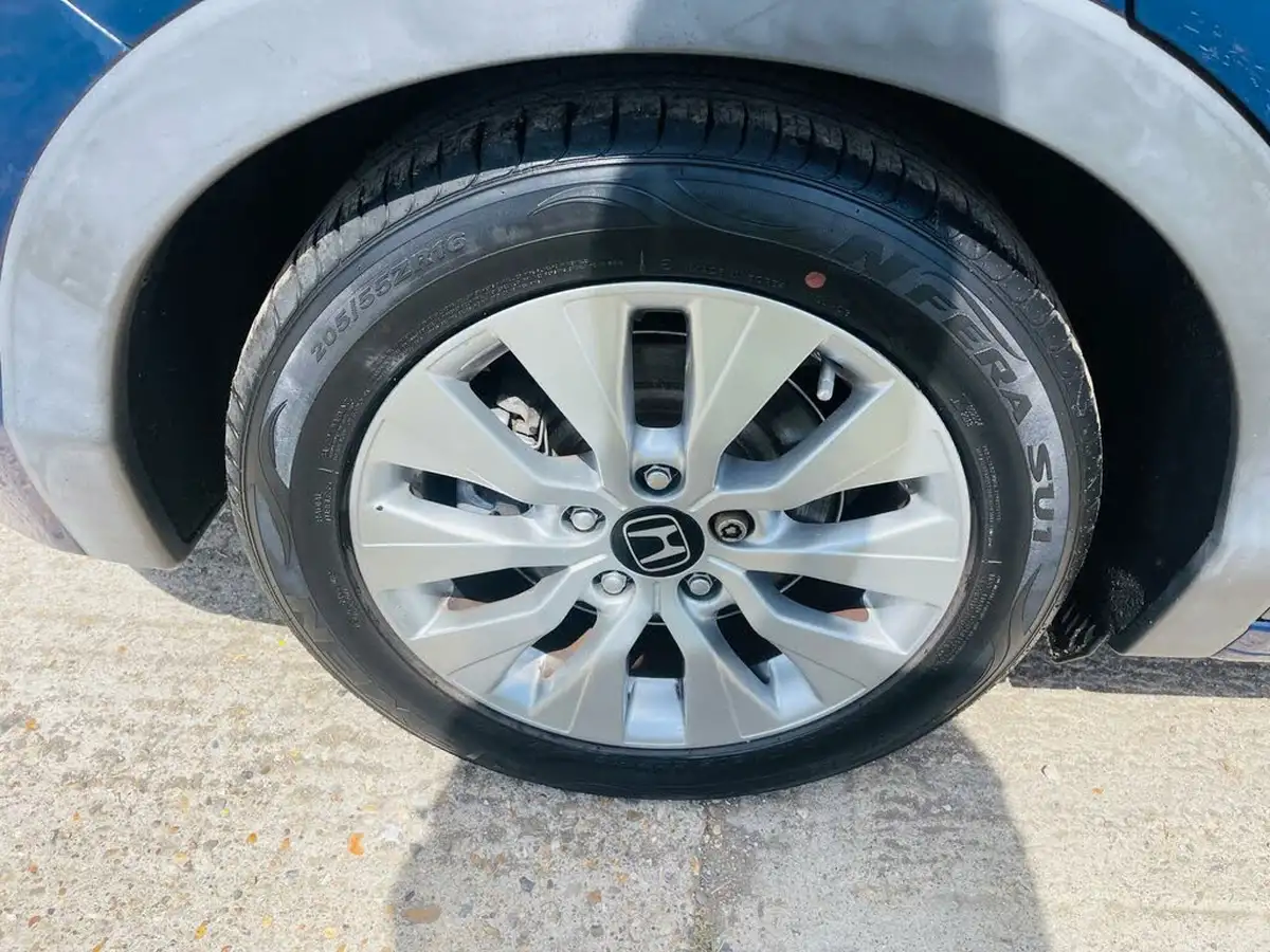 2013-honda-civic-16td-se-big-50