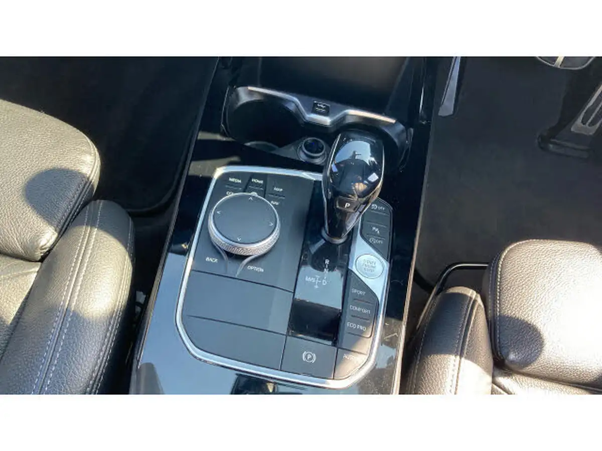 2020-bmw-1-series-20td-120d-xdrive-m-sport-big-12