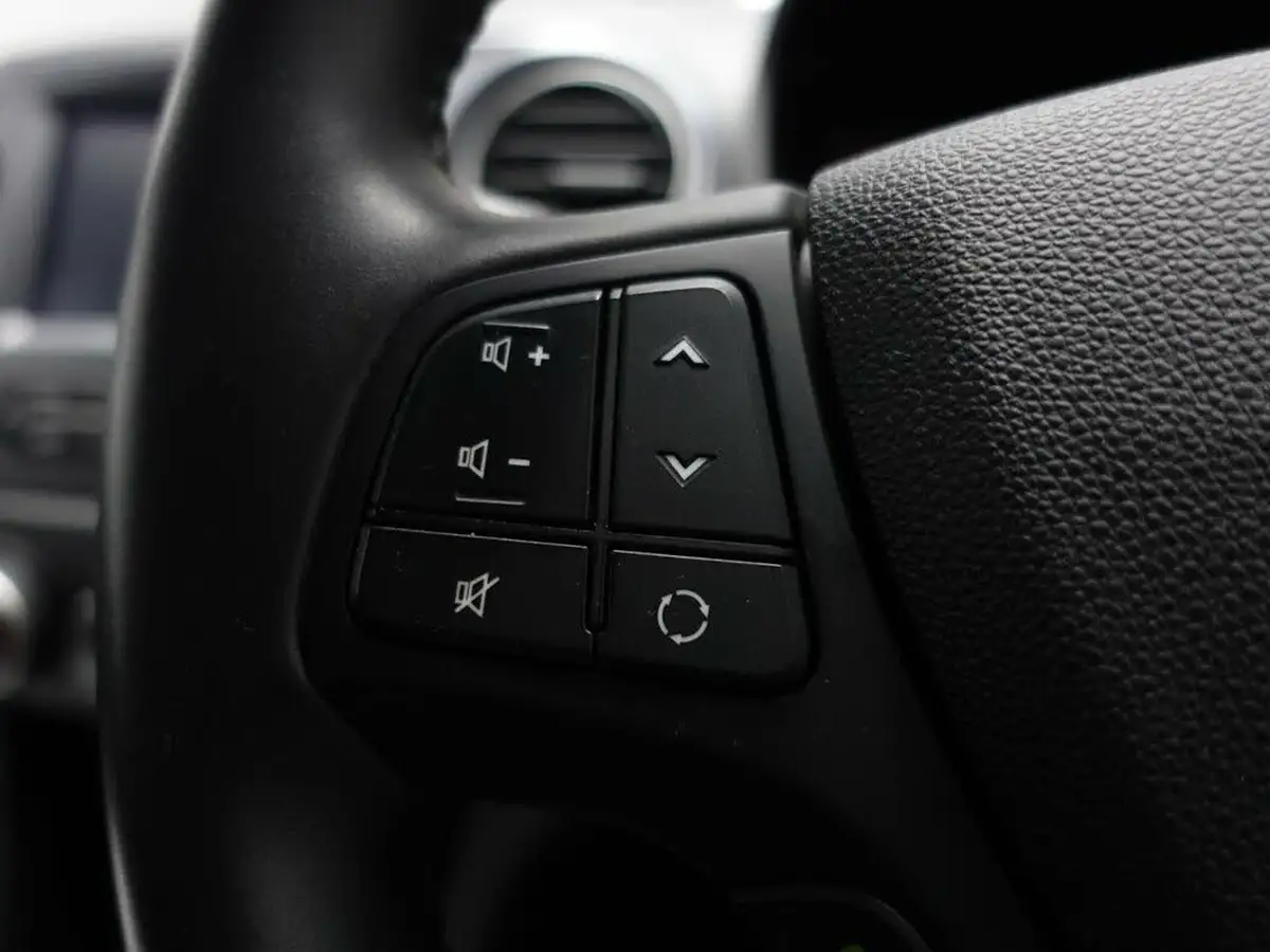 2019-hyundai-i10-10-play-big-28
