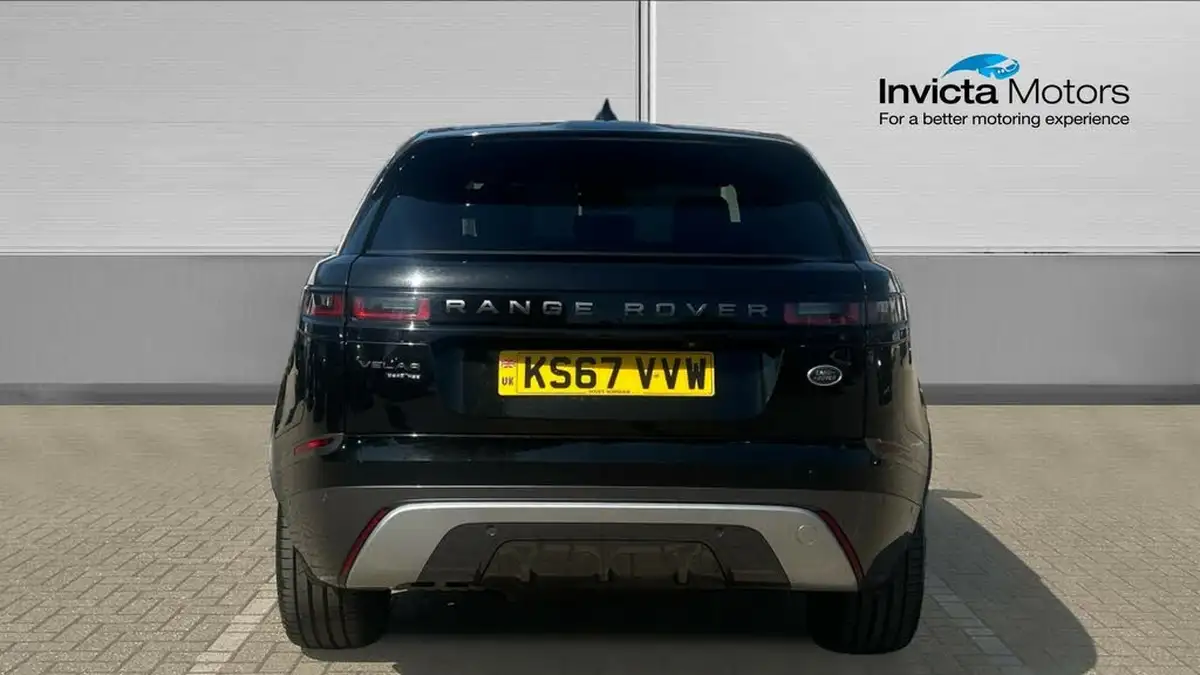 2017-land-rover-range-rover-velar-20-d240-r-dynamic-hse-big-3