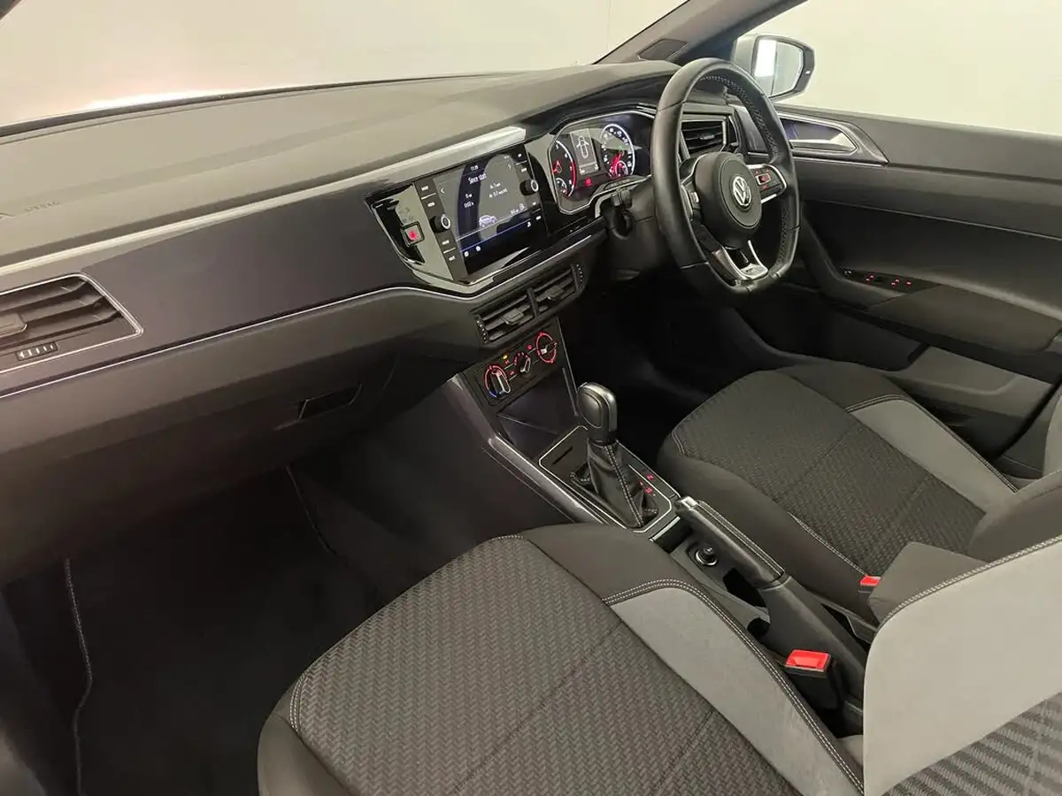 2020-volkswagen-polo-10-tsi-r-line-115ps-dsg-big-27