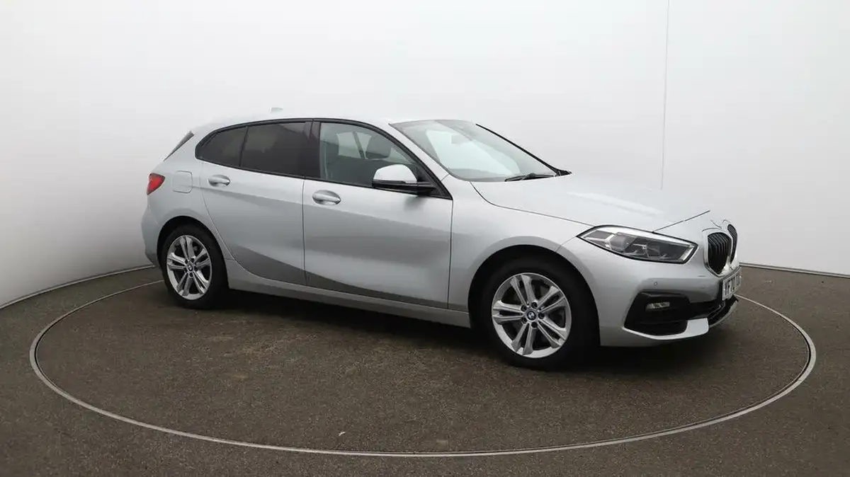 2020-bmw-1-series-big-38