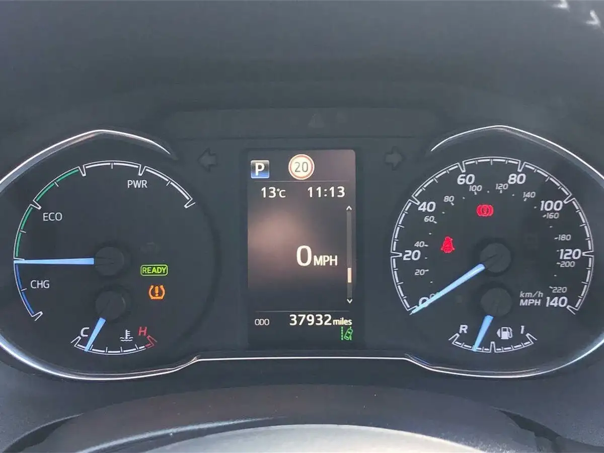 2019-toyota-yaris-15-vvt-i-icon-tech-98bhp-hybrid-1497cc-e-cvt-big-17