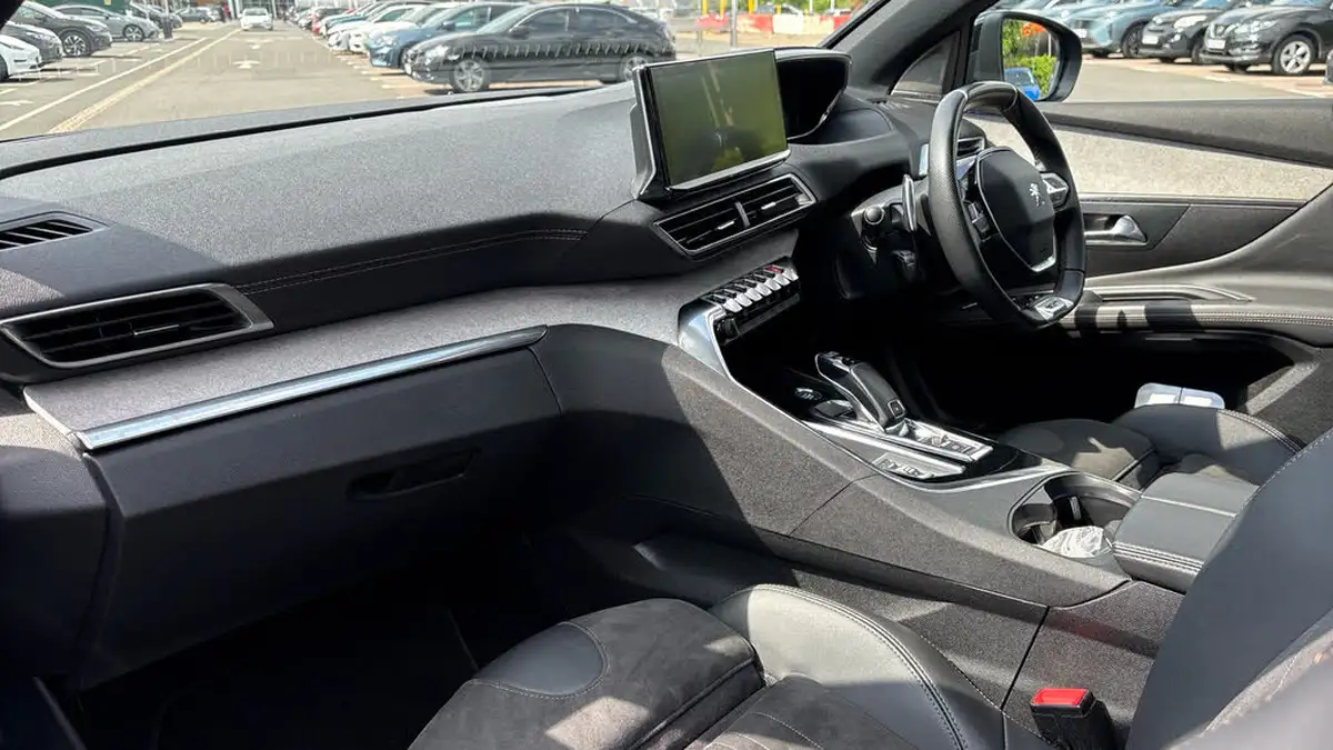 2022-peugeot-3008-suv-15-bluehdi-gt-premium-big-11