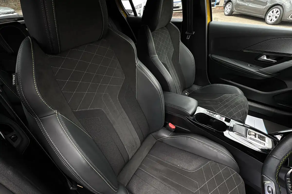 2022-peugeot-208-12-puretech-gt-premium-130bhp-eat8-big-35