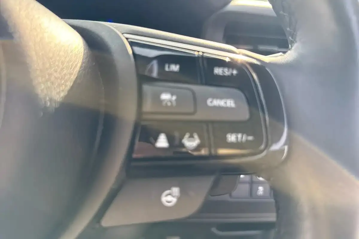 2022-honda-hr-v-15-i-mmd-advance-big-26