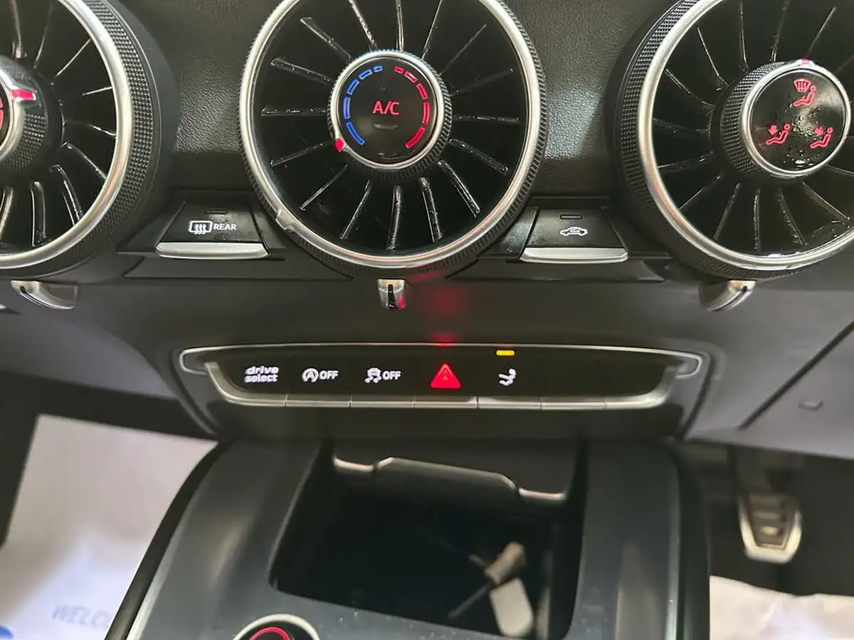 2017-audi-tt-coupe-20-tfsi-black-edition-big-17