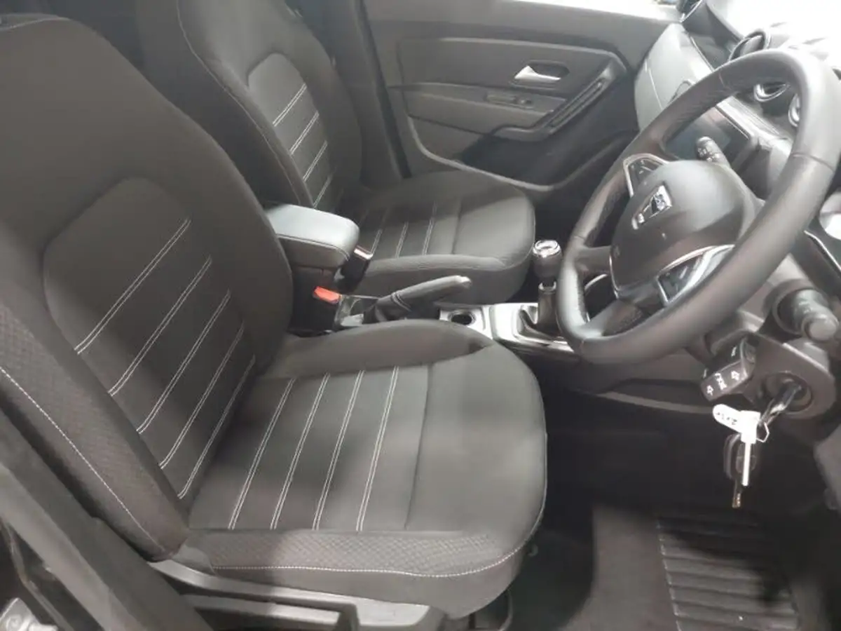 2022-dacia-duster-10-tce-comfort-90hpeu6d-4x2-window-van-big-18