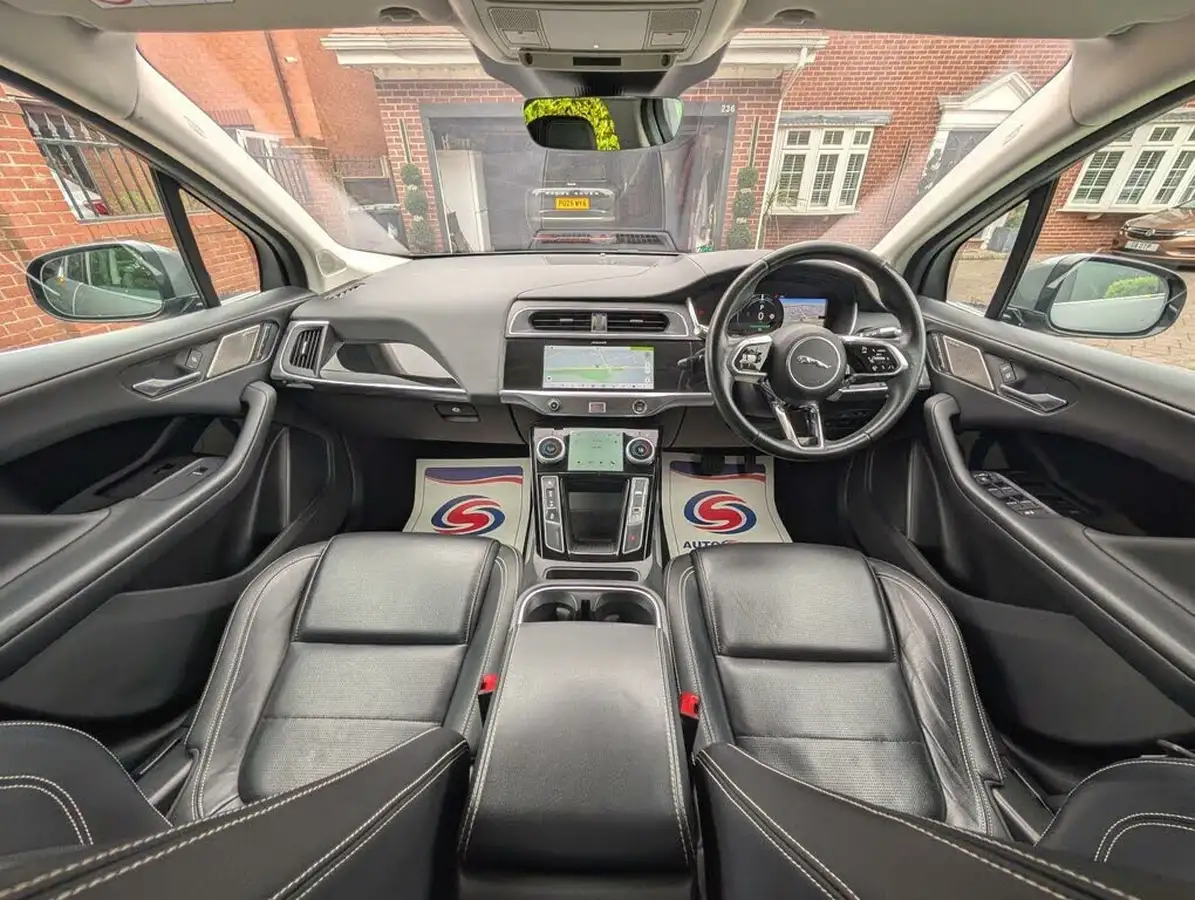 2019-jaguar-i-pace-ev400-se-big-3
