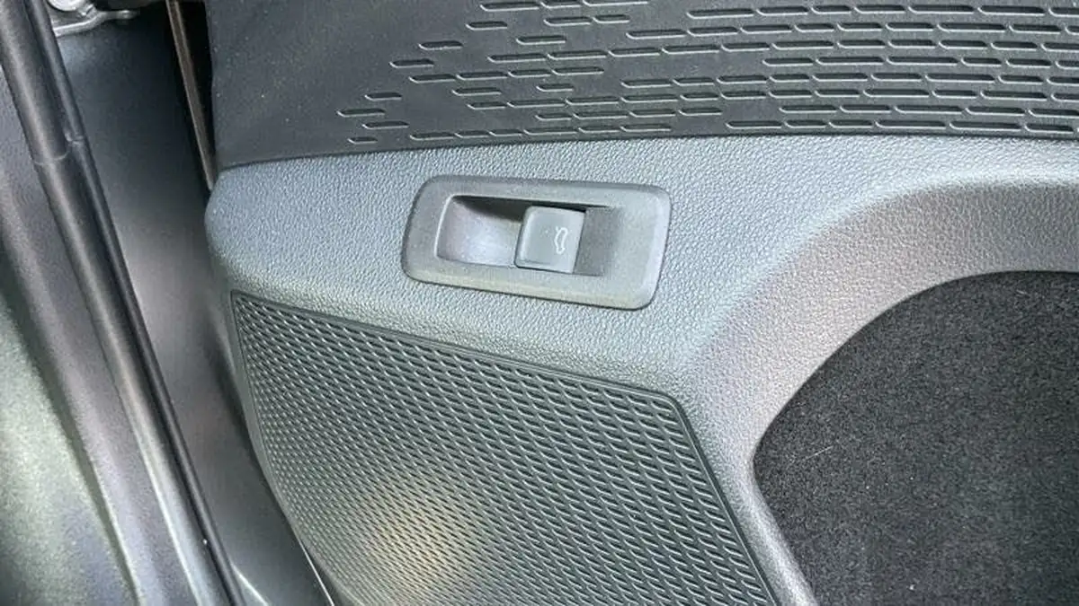 2024-skoda-octavia-15-tsi-e-tec-first-edition-hatchback-big-33