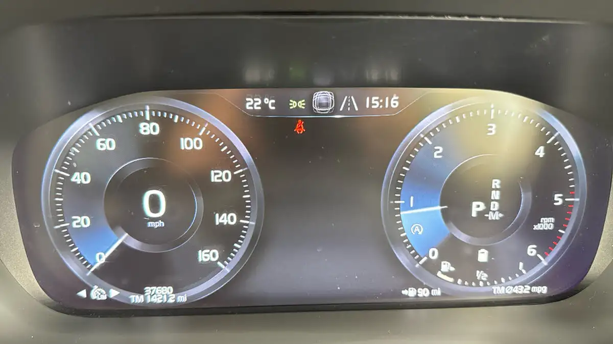 2021-volvo-xc60-20td-b4-inscription-awd-big-12