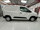 2019-vauxhall-combo-15cdti-edition-2000-100pseu6d-t-panel-small-4