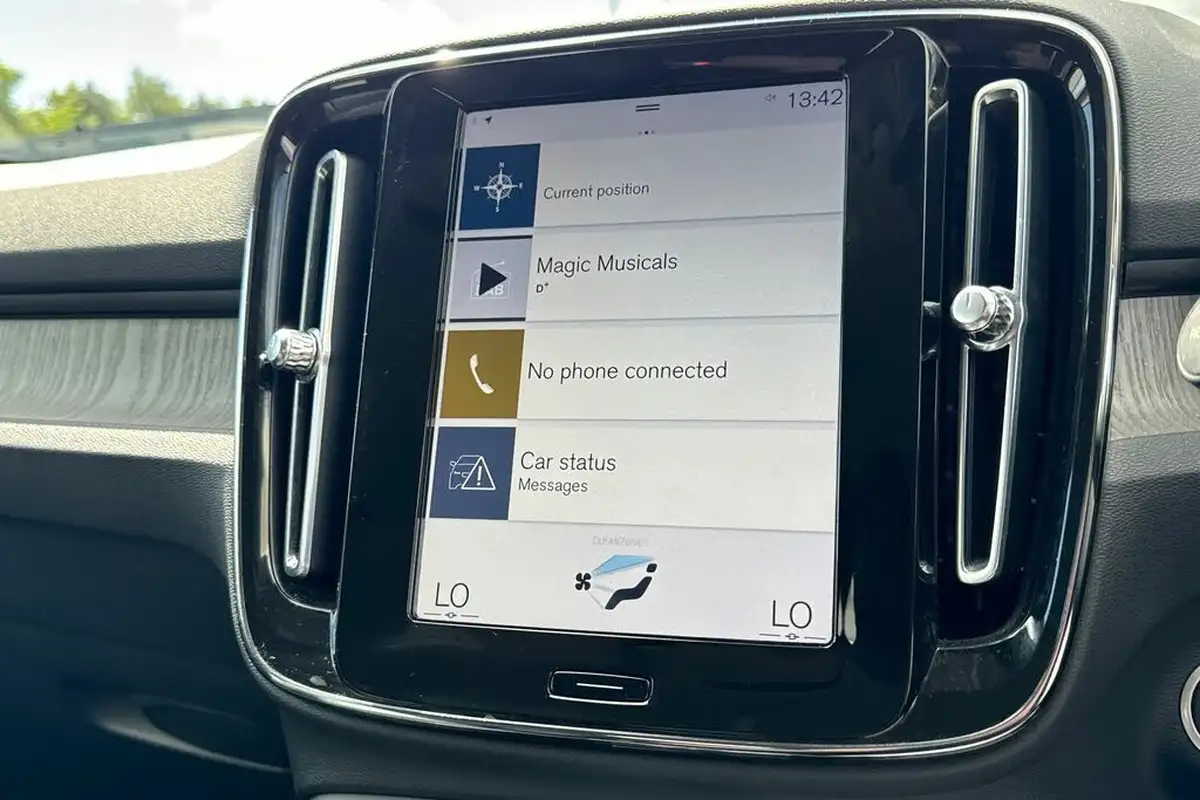 2021-volvo-xc40-15-t3-inscription-161bhp-auto-big-20