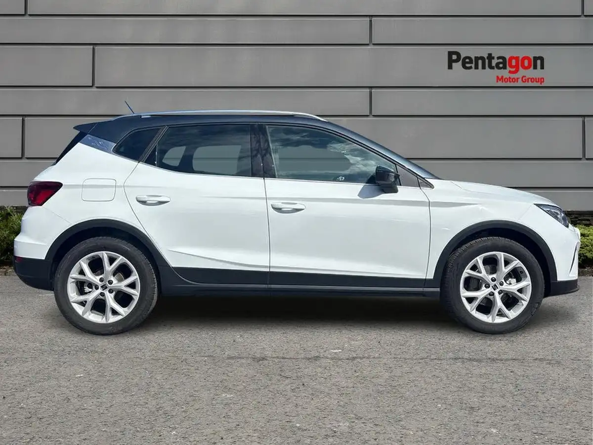 2025-seat-arona-10-tsi-fr-dsg-big-13