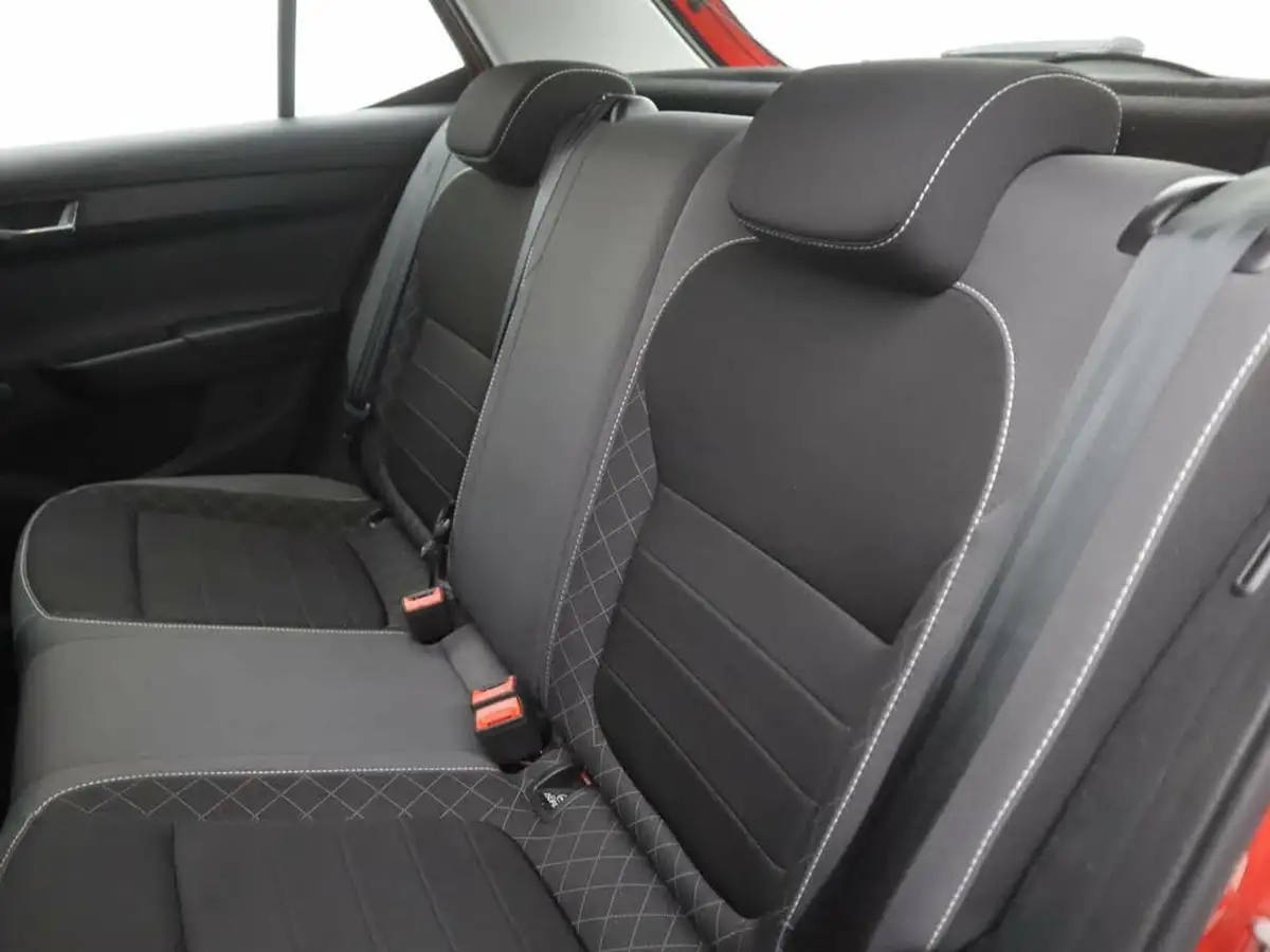 2021-skoda-fabia-10-tsi-colour-edition-95ps-big-14