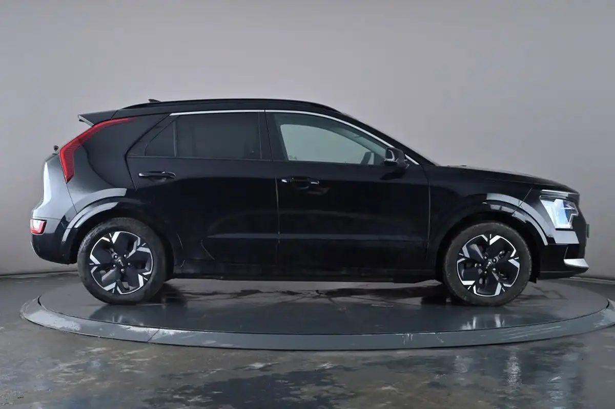 2023-kia-niro-ev-e-4-big-2