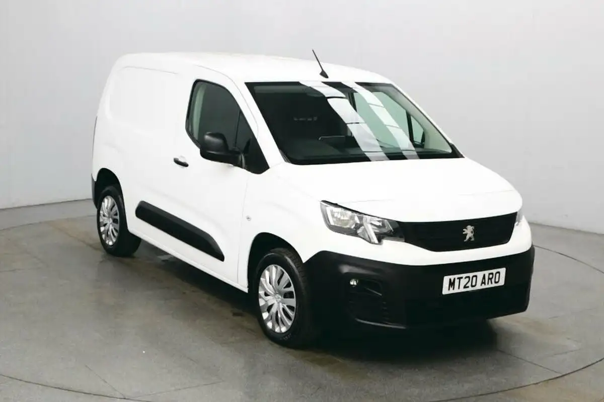 2020-peugeot-partner-15-bluehdi-1000-professional-100ps-eu6dt-panel-big-8